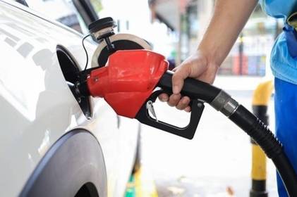 Ціни на бензин можуть різко зрости: Кабмін підвищив акцизи