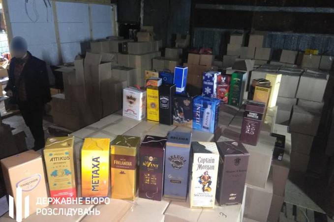 В Могилів-Подільському виявили  підпільний цех з виробництва "елітного" алкоголю
