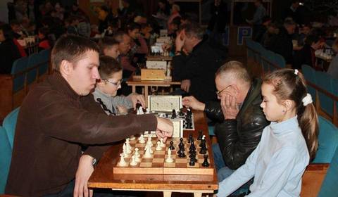 Цієї суботи у Вінниці відбудеться відкритий турнір з шахів, на якому діти зможуть позмагатися з дорослими